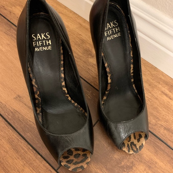 Black and Leopard print heel pump - Picture 3 of 4